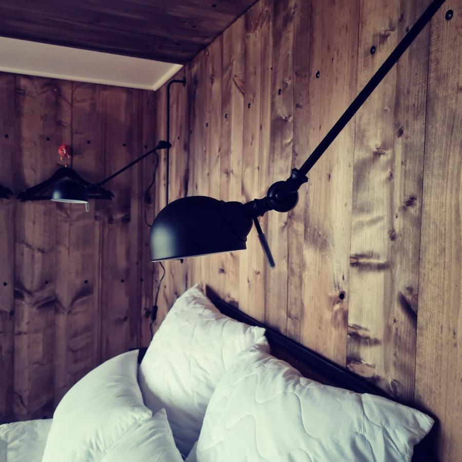 Hotel Le Monde D'Echozellia Saint-Germain-des-Champs Zewnętrze zdjęcie